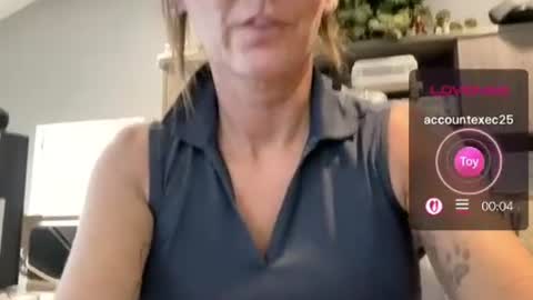 kittykattlove2 online show from July 29, 3:56 pm