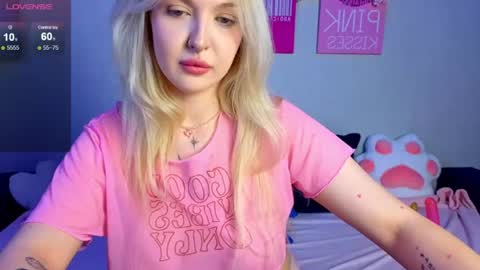 kittykendall online show from June 26, 6:46 pm