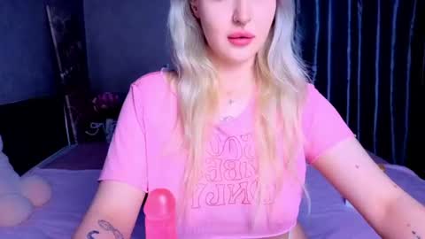 kittykendall online show from July 5, 5:31 pm