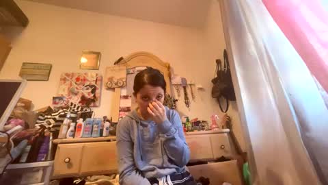 Snapshot of kittyluvx chatting on February 17, 8:38 pm kittyluvx online show from February 17, 8:38 pm