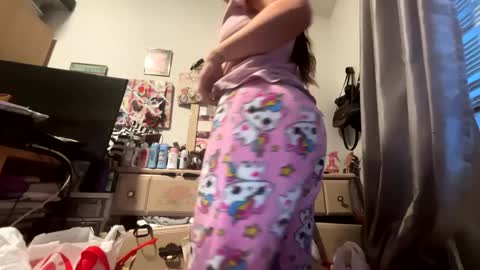 Snapshot of kittyluvx chatting on February 15, 10:21 pm kittyluvx online show from February 15, 10:21 pm