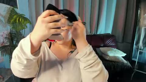 Kitty online show from June 8, 5:08 am