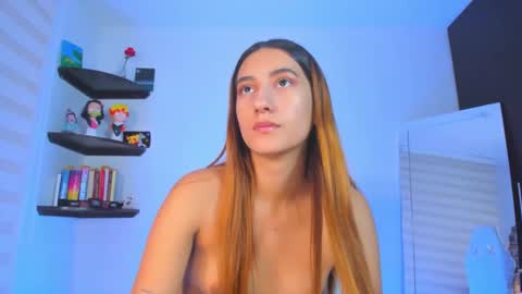 kitty online show from November 25, 7:40 am