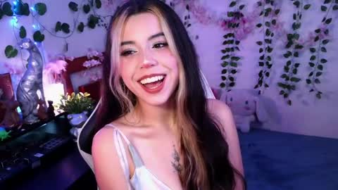 Kittyuwu  online show from April 26, 8:50 pm