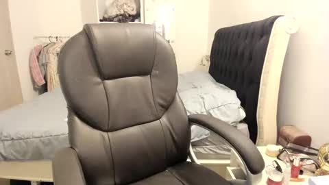 kittywantslove23 online show from November 11, 2:36 am