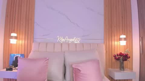 Angel Independent Model online show from February 26, 2:26 am