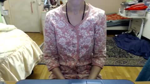 KiuminBerry online show from October 22, 10:29 am