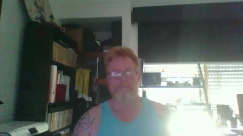 Snapshot of kiwi_boss61 chatting on January 10, 3:50 am kiwi_boss61 online show from January 10, 3:50 am