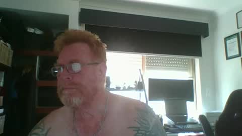 Snapshot of kiwi_boss61 chatting on October 28, 6:14 am kiwi_boss61 online show from October 28, 6:14 am