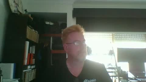 Snapshot of kiwi_boss61 chatting on October 20, 3:11 am kiwi_boss61 online show from October 20, 3:11 am