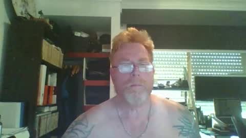 Snapshot of kiwi_boss61 chatting on October 29, 6:15 am kiwi_boss61 online show from October 29, 6:15 am