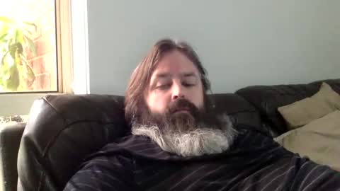 Kiwiabroad online show from February 14, 7:38 am