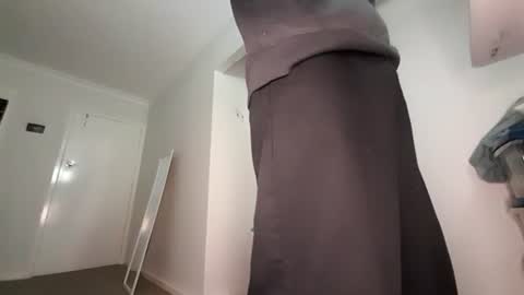 kiwibulge123 online show from June 26, 7:14 am