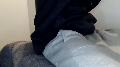 kiwibulge123 online show from June 21, 9:43 pm