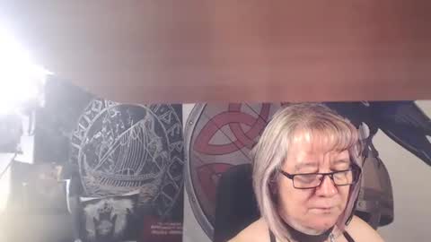 Michelle online show from November 9, 6:10 pm