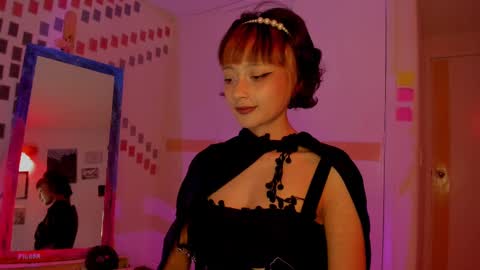 Snapshot of kleo_o chatting on October 9, 12:38 am Kleo online show from October 9, 12:38 am