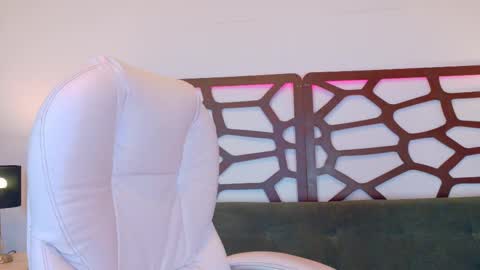 kloe_bella online show from January 19, 12:59 pm