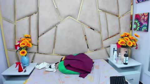 kloe online show from September 27, 4:10 am