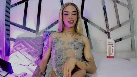 Kloe online show from February 9, 4:38 am