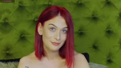 KloeyAdams online show from February 4, 1:59 pm