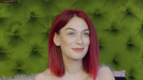 KloeyAdams online show from February 21, 1:33 pm
