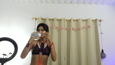 kloeysexy1 online show from January 20, 3:50 pm