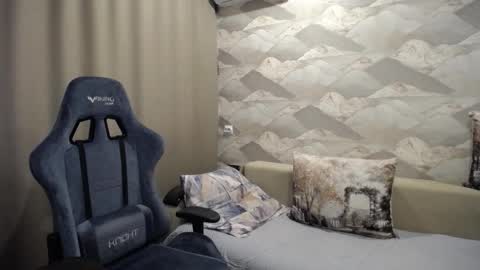 Carter.  online show from October 19, 11:37 am