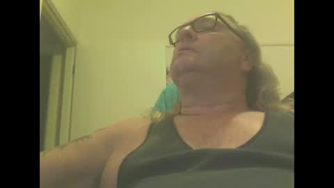 knobout online show from January 22, 9:46 am