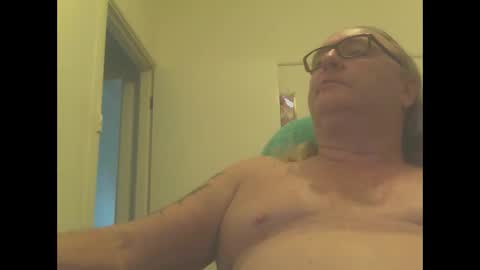 knobout online show from February 3, 7:29 am