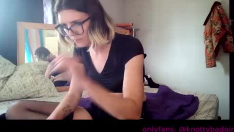 knottybadgirl online show from June 8, 7:26 pm
