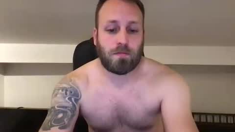 hugo online show from February 7, 9:37 pm