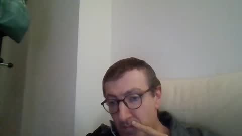 Snapshot of kolesie7 chatting on October 16, 10:19 pm JUAN CARLOS online show from October 16, 10:19 pm