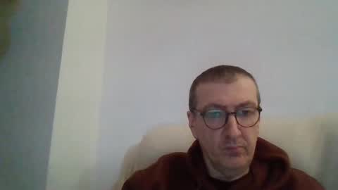 Snapshot of kolesie7 chatting on February 9, 5:43 pm JUAN CARLOS online show from February 9, 5:43 pm