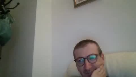 Snapshot of kolesie7 chatting on September 8, 8:52 pm JUAN CARLOS online show from September 8, 8:52 pm