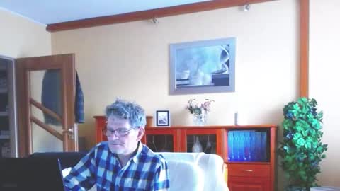 Korek online show from March 3, 4:15 pm