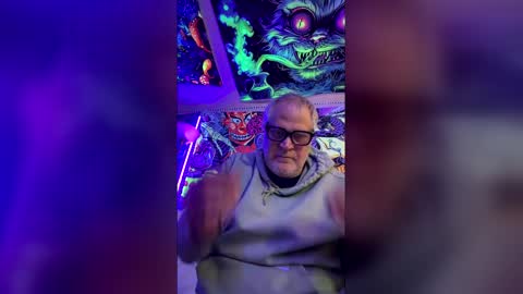 korysmith568 online show from April 25, 8:27 am