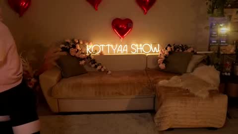 Snapshot of kottyaa_ch chatting on February 22, 10:52 pm Kottyaa cb FOLLOWING  online show from February 22, 10:52 pm