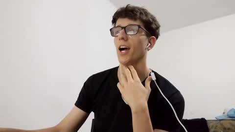 Facu online show from December 21, 8:18 am