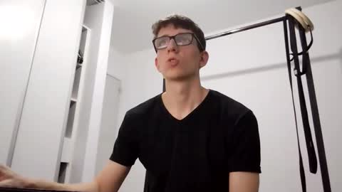 Facu online show from January 12, 4:19 am