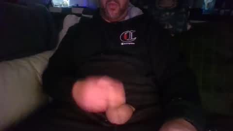 Snapshot of krime59100 chatting on December 31, 7:31 am krime59100 online show from December 31, 7:31 am