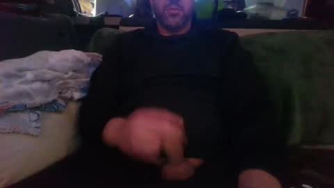 Snapshot of krime59100 chatting on December 16, 7:04 am krime59100 online show from December 16, 7:04 am