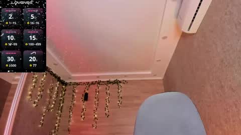 kris_anxxx online show from February 15, 8:11 am