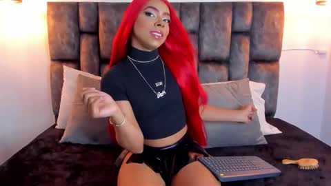 kris_kane1 online show from January 5, 6:00 pm