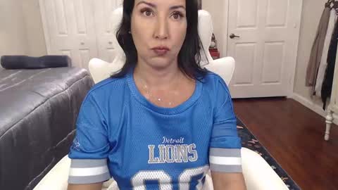 Krissy online show from December 14, 11:38 am