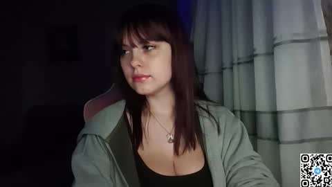 Christie online show from October 5, 6:37 pm