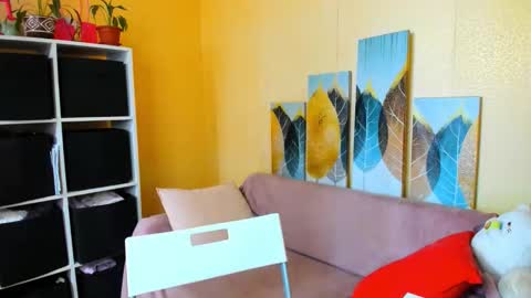 Christina online show from March 18, 7:14 am