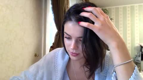 kristinalamour96 online show from October 7, 1:29 pm