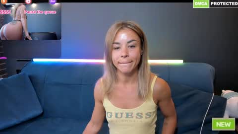 Muscle Queen online show from June 8, 3:13 pm