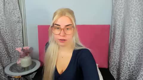 KristyFlowers online show from January 10, 8:31 am