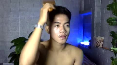 kritthanarkorn online show from December 23, 9:26 am